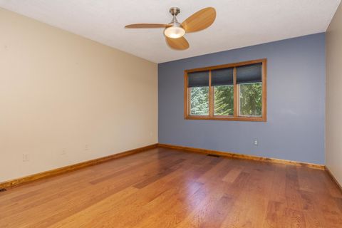 Tiny photo for 2707 Foxridge Run, Bloomington, IL 61704 (MLS # 12653307)