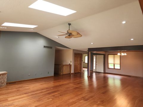 Tiny photo for 2707 Foxridge Run, Bloomington, IL 61704 (MLS # 12653307)