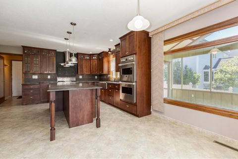 Tiny photo for 2707 Foxridge Run, Bloomington, IL 61704 (MLS # 12653307)