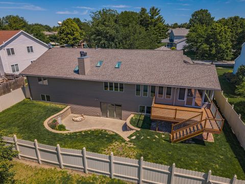 Tiny photo for 2707 Foxridge Run, Bloomington, IL 61704 (MLS # 12653307)