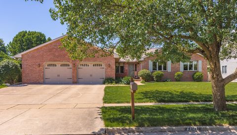 Tiny photo for 2707 Foxridge Run, Bloomington, IL 61704 (MLS # 12653307)
