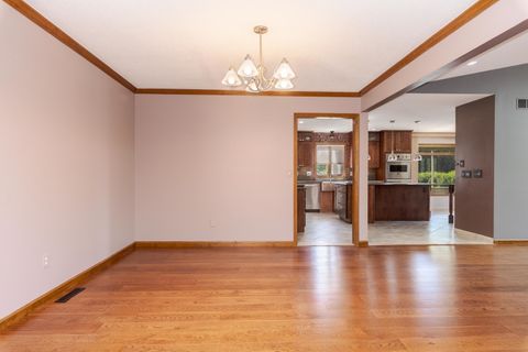 Tiny photo for 2707 Foxridge Run, Bloomington, IL 61704 (MLS # 12653307)