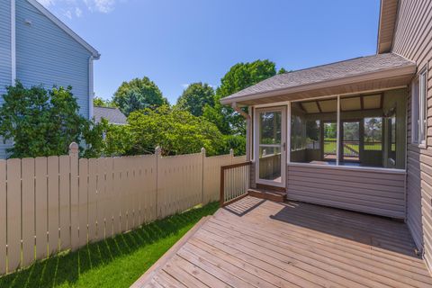 Tiny photo for 2707 Foxridge Run, Bloomington, IL 61704 (MLS # 12653307)