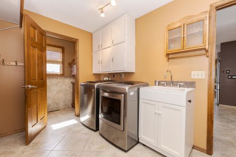 Tiny photo for 2707 Foxridge Run, Bloomington, IL 61704 (MLS # 12653307)