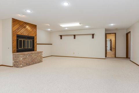 Tiny photo for 2707 Foxridge Run, Bloomington, IL 61704 (MLS # 12653307)