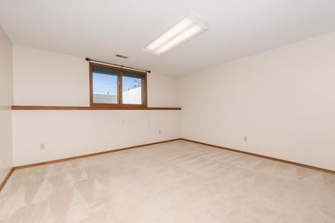 Tiny photo for 2707 Foxridge Run, Bloomington, IL 61704 (MLS # 12653307)