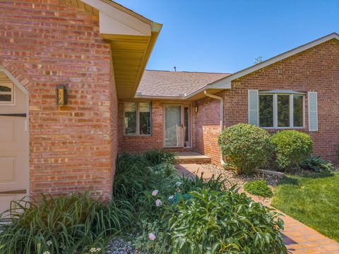 Tiny photo for 2707 Foxridge Run, Bloomington, IL 61704 (MLS # 12653307)