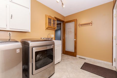 Tiny photo for 2707 Foxridge Run, Bloomington, IL 61704 (MLS # 12653307)