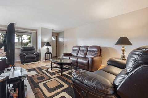 Tiny photo for 537 Farthing Lane, Des Plaines, IL 60016 (MLS # 12788342)