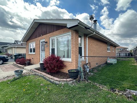 Tiny photo for 8404 S 79th Avenue, Justice, IL 60458 (MLS # 12624550)