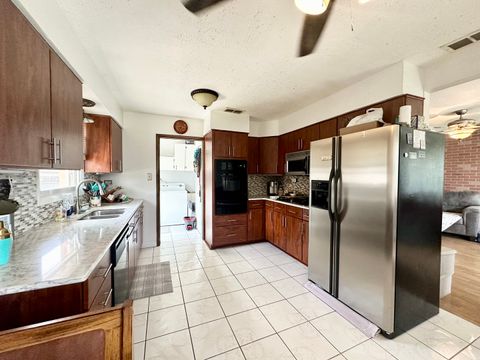 Tiny photo for 8404 S 79th Avenue, Justice, IL 60458 (MLS # 12624550)