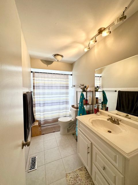 Tiny photo for 8404 S 79th Avenue, Justice, IL 60458 (MLS # 12624550)