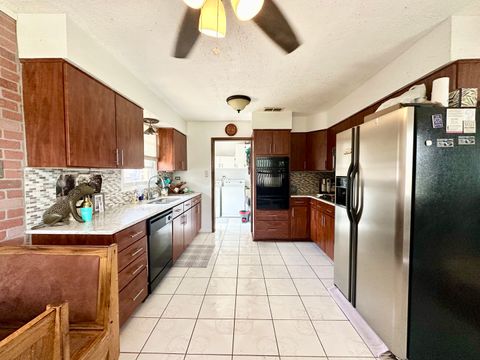 Tiny photo for 8404 S 79th Avenue, Justice, IL 60458 (MLS # 12624550)