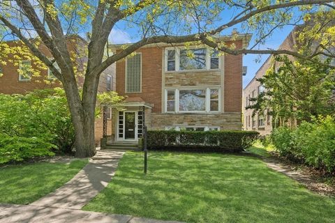 1214 Hull Terrace Evanston IL 60202