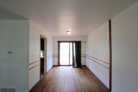 Tiny photo for 203 E Donovan Avenue, Woodstock, IL 60098 (MLS # 12621334)