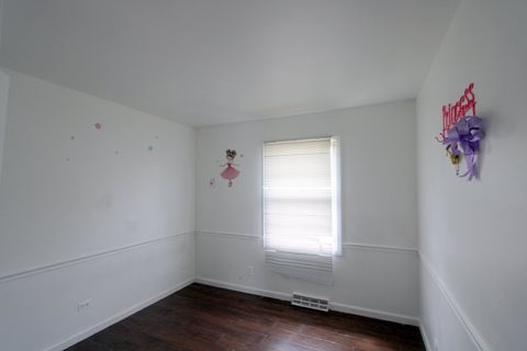 Tiny photo for 203 E Donovan Avenue, Woodstock, IL 60098 (MLS # 12621334)