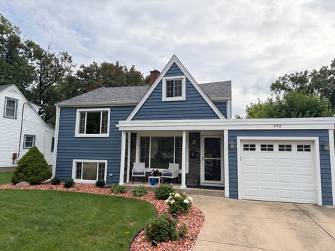 Photo of 492 W Avery Street, Elmhurst, IL 60126 (MLS # 12774919)