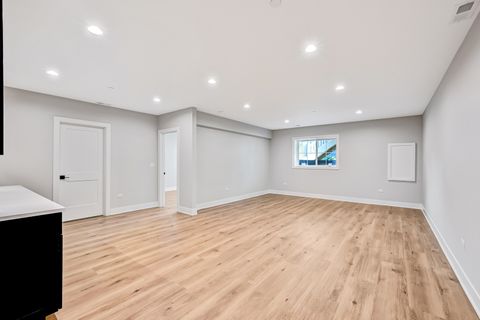 Tiny photo for 129 Harding Court, Glen Ellyn, IL 60137 (MLS # 12539420)