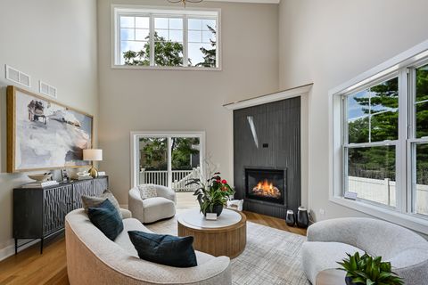 Tiny photo for 129 Harding Court, Glen Ellyn, IL 60137 (MLS # 12539420)