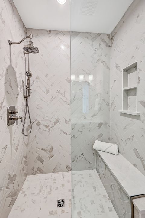 Tiny photo for 129 Harding Court, Glen Ellyn, IL 60137 (MLS # 12539420)