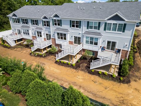 Tiny photo for 129 Harding Court, Glen Ellyn, IL 60137 (MLS # 12539420)