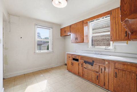 Tiny photo for 7339 N Osceola Avenue, Chicago, IL 60631 (MLS # 12594212)