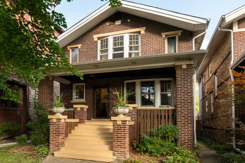 Photo of 4529 N Mozart Street, Chicago, IL 60625 (MLS # 12495861)