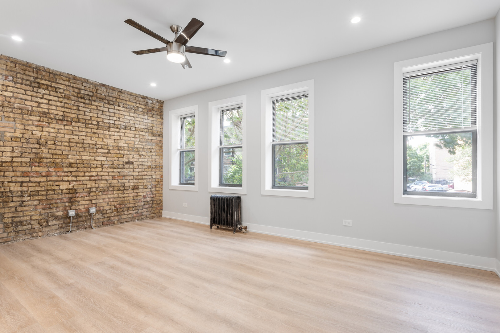 7501 N Eastlake Terrace 2