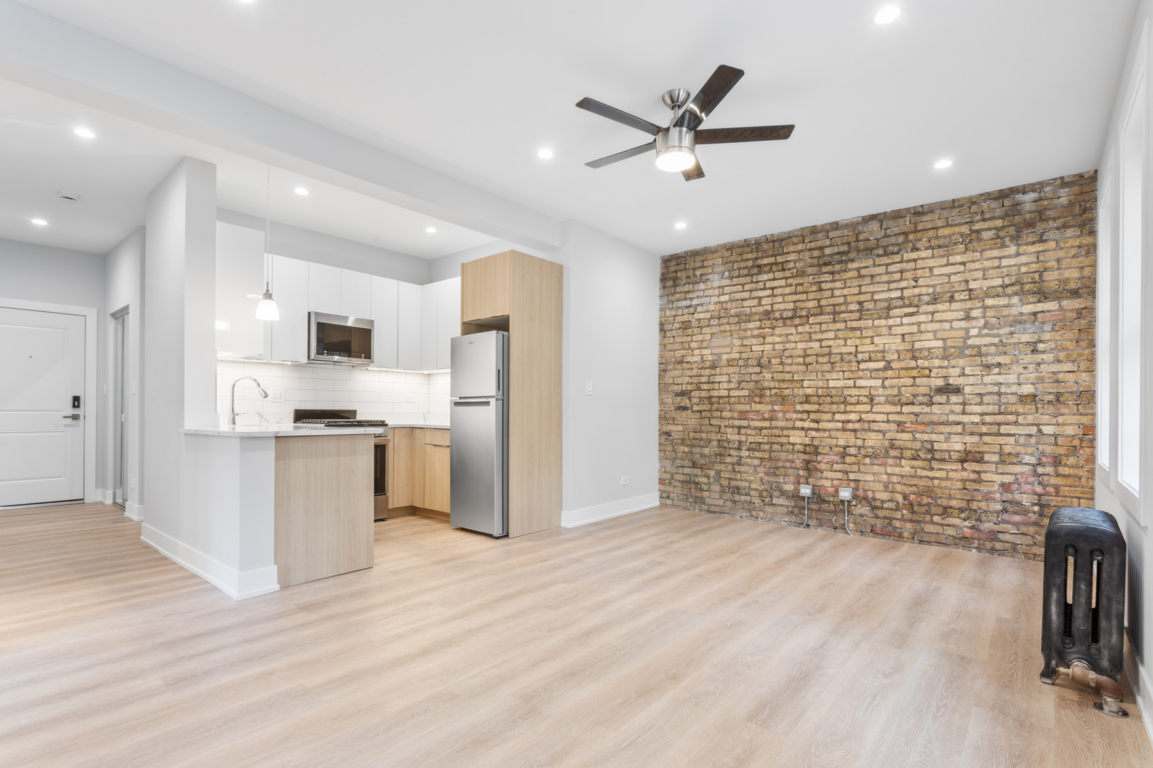 7501 N Eastlake Terrace 2