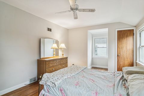 Tiny photo for 437 S Vail Avenue, Arlington Heights, IL 60005 (MLS # 12494366)