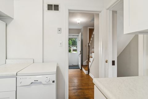 Tiny photo for 437 S Vail Avenue, Arlington Heights, IL 60005 (MLS # 12494366)