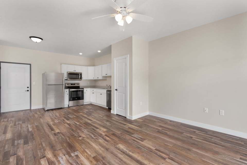 1156 Devils Glen Road 302