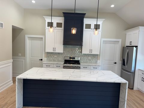 Tiny photo for 4951 W 86th Street, Burbank, IL 60459 (MLS # 12544633)