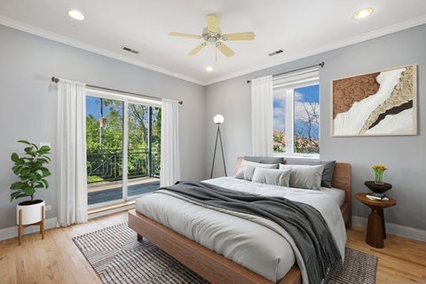 Tiny photo for 2049 W Morse Avenue #3, Chicago, IL 60645 (MLS # 12665344)