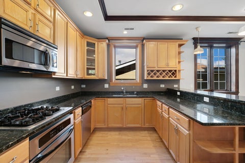 Tiny photo for 2049 W Morse Avenue #3, Chicago, IL 60645 (MLS # 12665344)