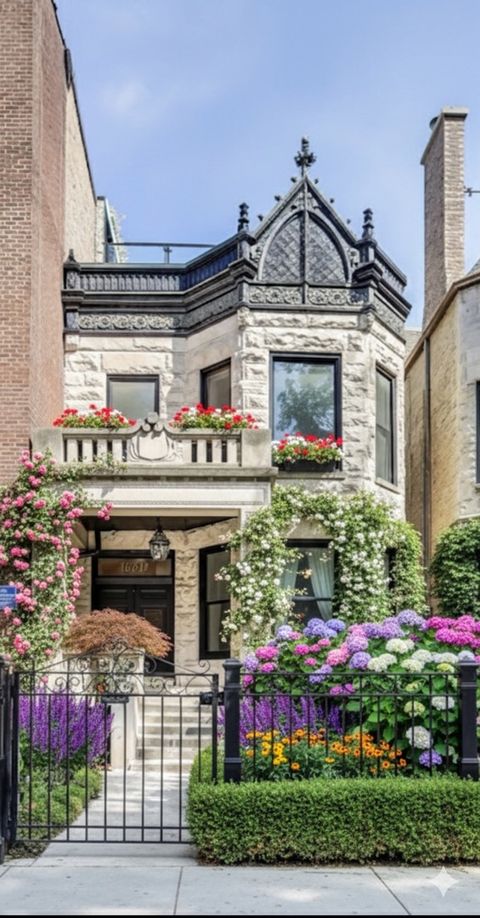 650 W Wrightwood Avenue 1 Chicago IL 60614