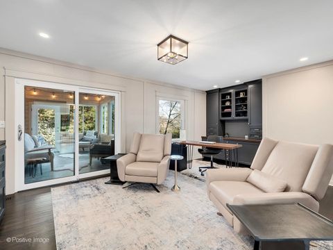 Tiny photo for 11 W Birchwood Avenue, Hinsdale, IL 60521 (MLS # 12610227)