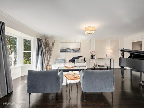 Tiny photo for 11 W Birchwood Avenue, Hinsdale, IL 60521 (MLS # 12610227)