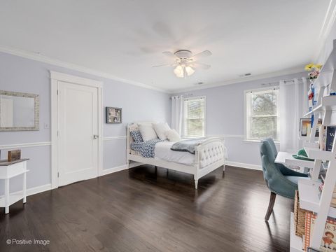 Tiny photo for 11 W Birchwood Avenue, Hinsdale, IL 60521 (MLS # 12610227)