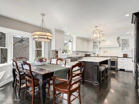 Tiny photo for 11 W Birchwood Avenue, Hinsdale, IL 60521 (MLS # 12610227)