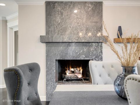 Tiny photo for 11 W Birchwood Avenue, Hinsdale, IL 60521 (MLS # 12610227)