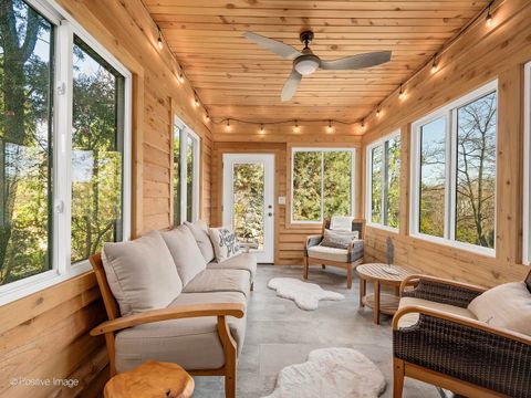 Tiny photo for 11 W Birchwood Avenue, Hinsdale, IL 60521 (MLS # 12610227)