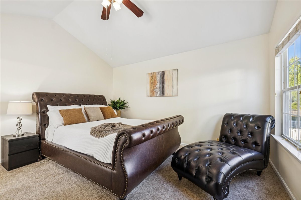 Waukegan, Illinois 60087, United States, 3 Bedrooms Bedrooms, ,3 BathroomsBathrooms,Residential,Active,225447