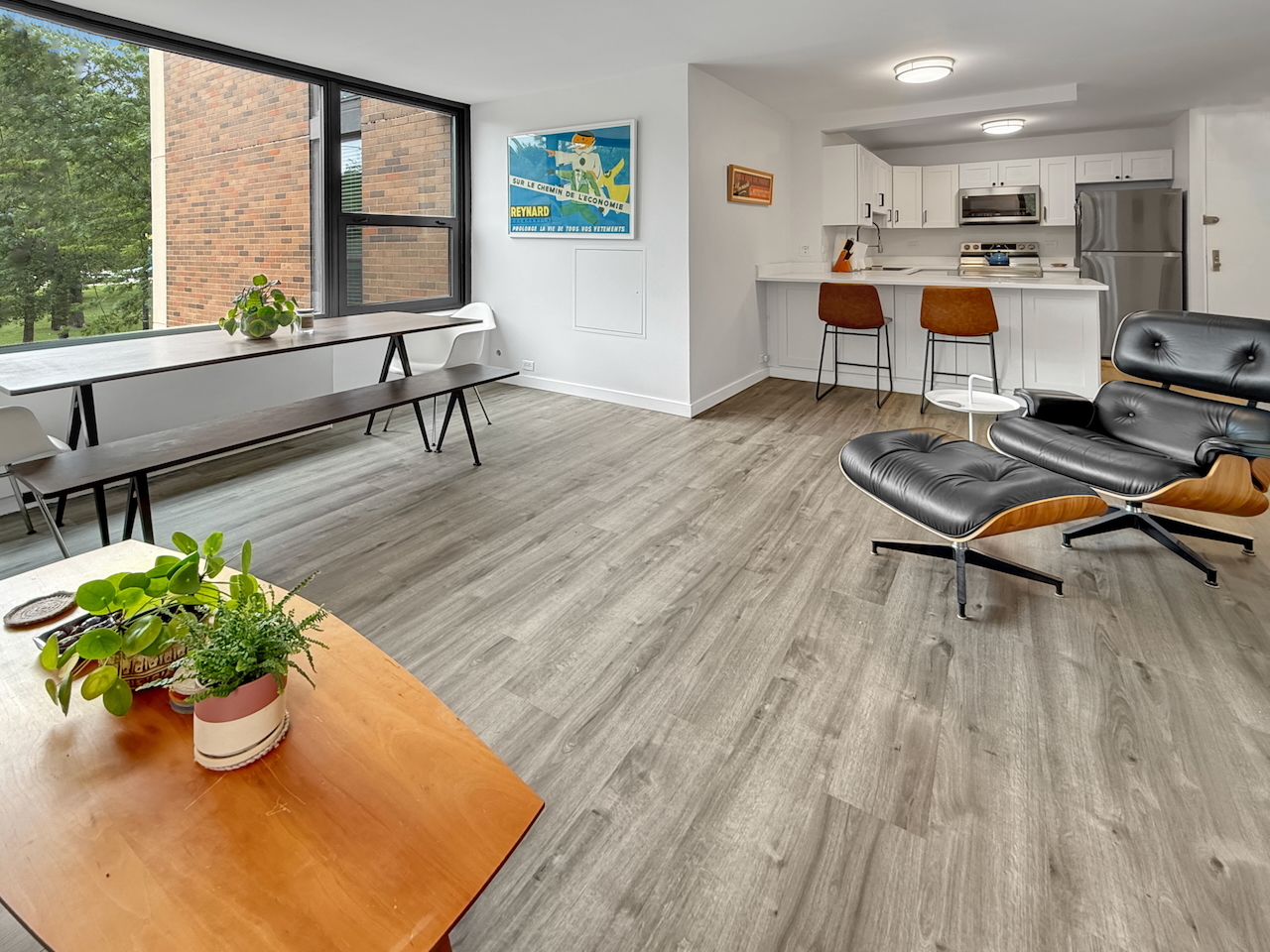 1850 N CLARK Street 202