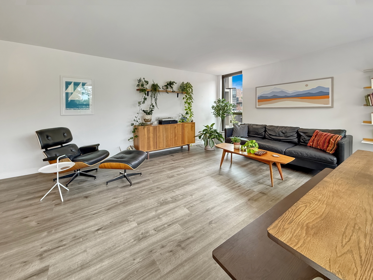 1850 N CLARK Street 202