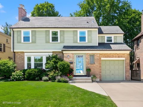 Photo of 524 S Stone Avenue, La Grange, IL 60525 (MLS # 12547632)