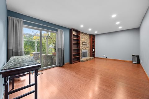 Tiny photo for 1567 California Street, Elk Grove Village, IL 60007 (MLS # 12510265)