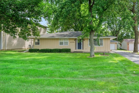 Photo of 6705 Clarendon Hills Road, Darien, IL 60561 (MLS # 12757697)