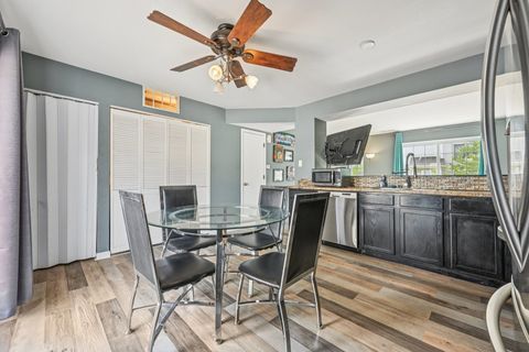 Tiny photo for 47 S Treehouse Lane, Round Lake, IL 60073 (MLS # 12466102)