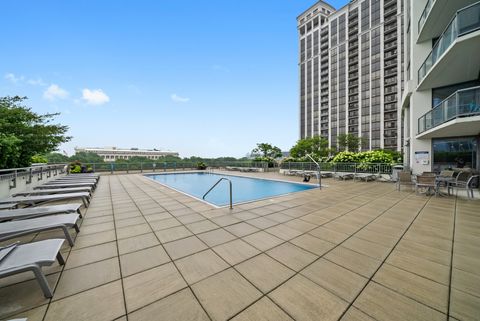 Tiny photo for 1235 S PRAIRIE Avenue #2101, Chicago, IL 60605 (MLS # 12531834)